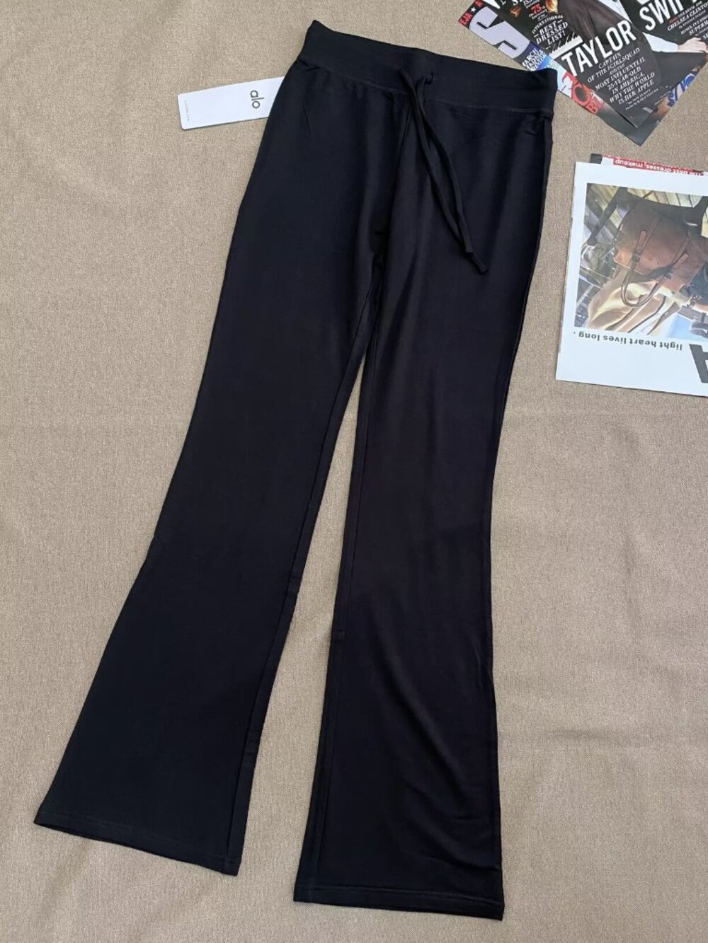 ALO Yoga Sway Bootcut Sweatpant NWT Athleisure Flare|S & M Only💖Limited Stock - Picture 2 of 7